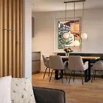 Ziller Delight - Stylish Apartment With Balcony & Mountain View Holiday home