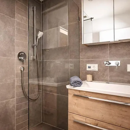 Prázdninový dům Ziller Delight - Stylish With Balcony & Mountain View