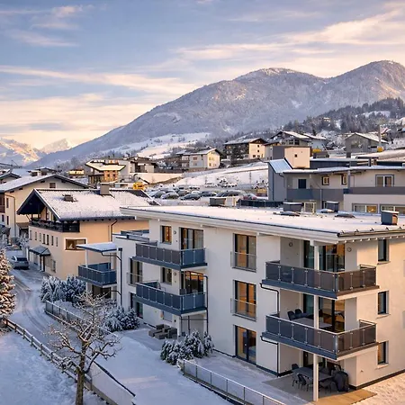 Ziller Delight - Stylish With Balcony & Mountain View Vakantiehuis *