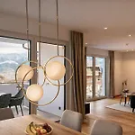 Ziller Delight - Stylish Apartment With Balcony & Mountain View Ferienhaus *